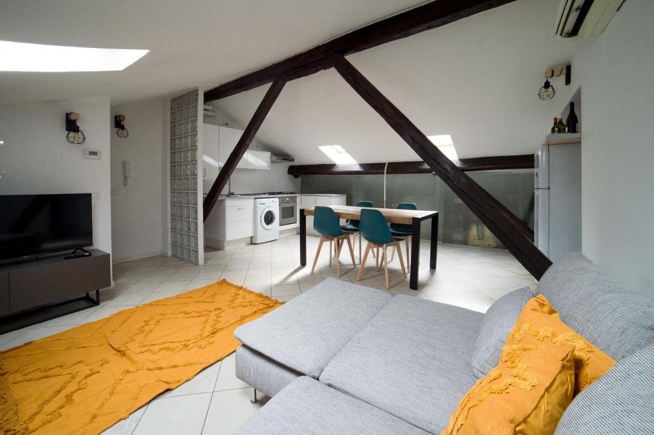 Ferienwohnung Hbhall Navigli 30 Mailand Exterior foto